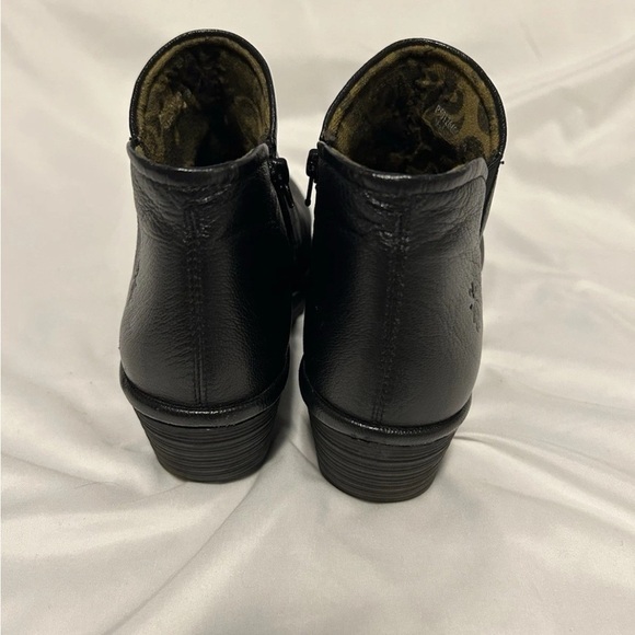 Fly London Black Wedge Ankle Boots - Size 40, equivalent to size 9 EUC - Picture 3 of 8